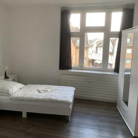 Sleek In Apartment